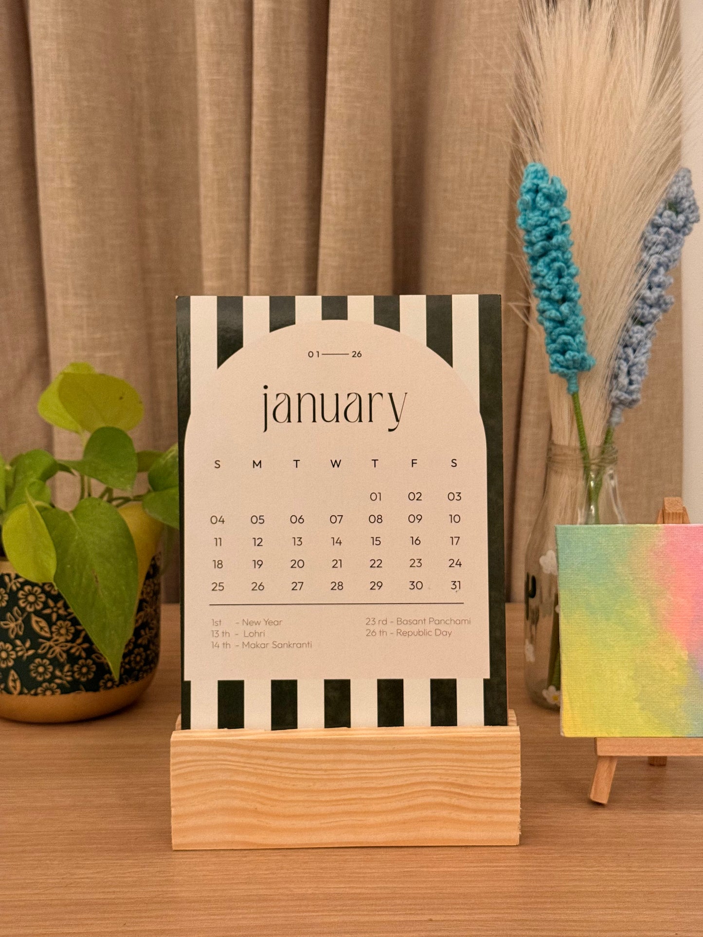 2026 Pastel Desk Calendar — A Year That Feels Soft & Pretty✨
